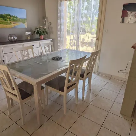 La D'etriel לינה וארוחת בוקר *
